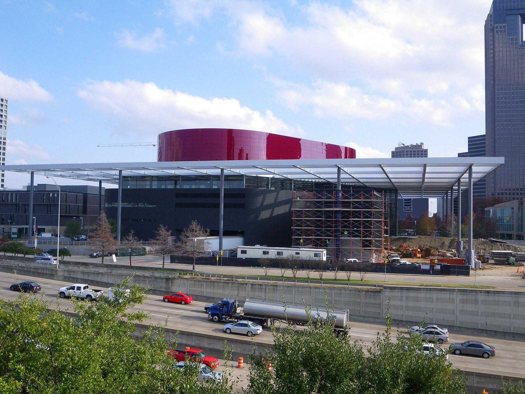 Tour Dallas Arts